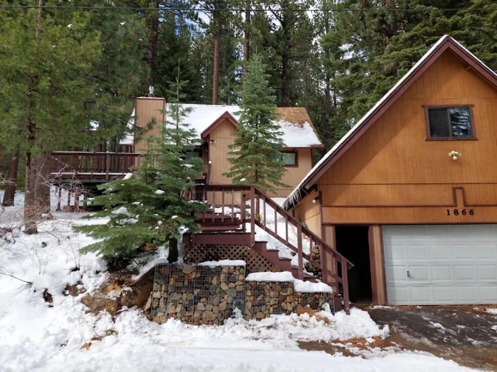 Cabin Close To Hiking Trails And Ski Resorts サウス・レイクタホ